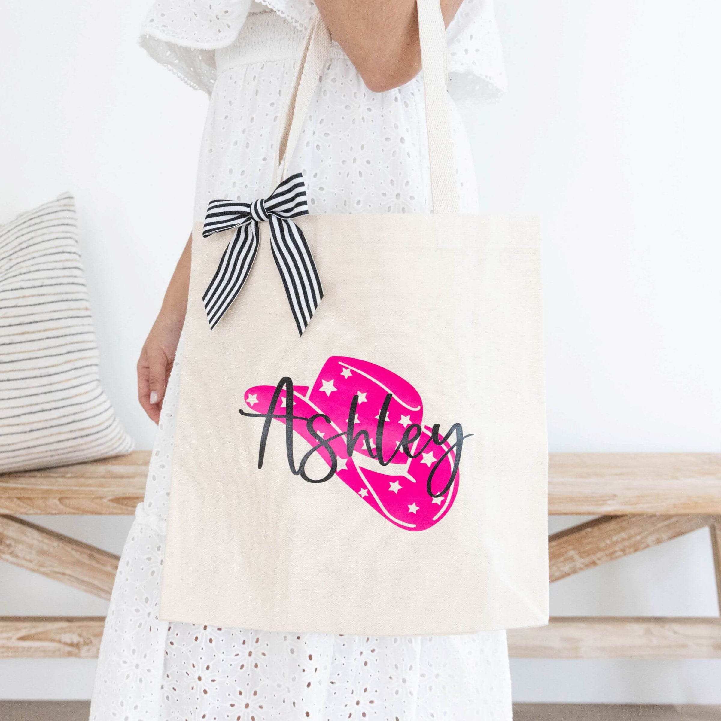 bachelorette party cowgirl