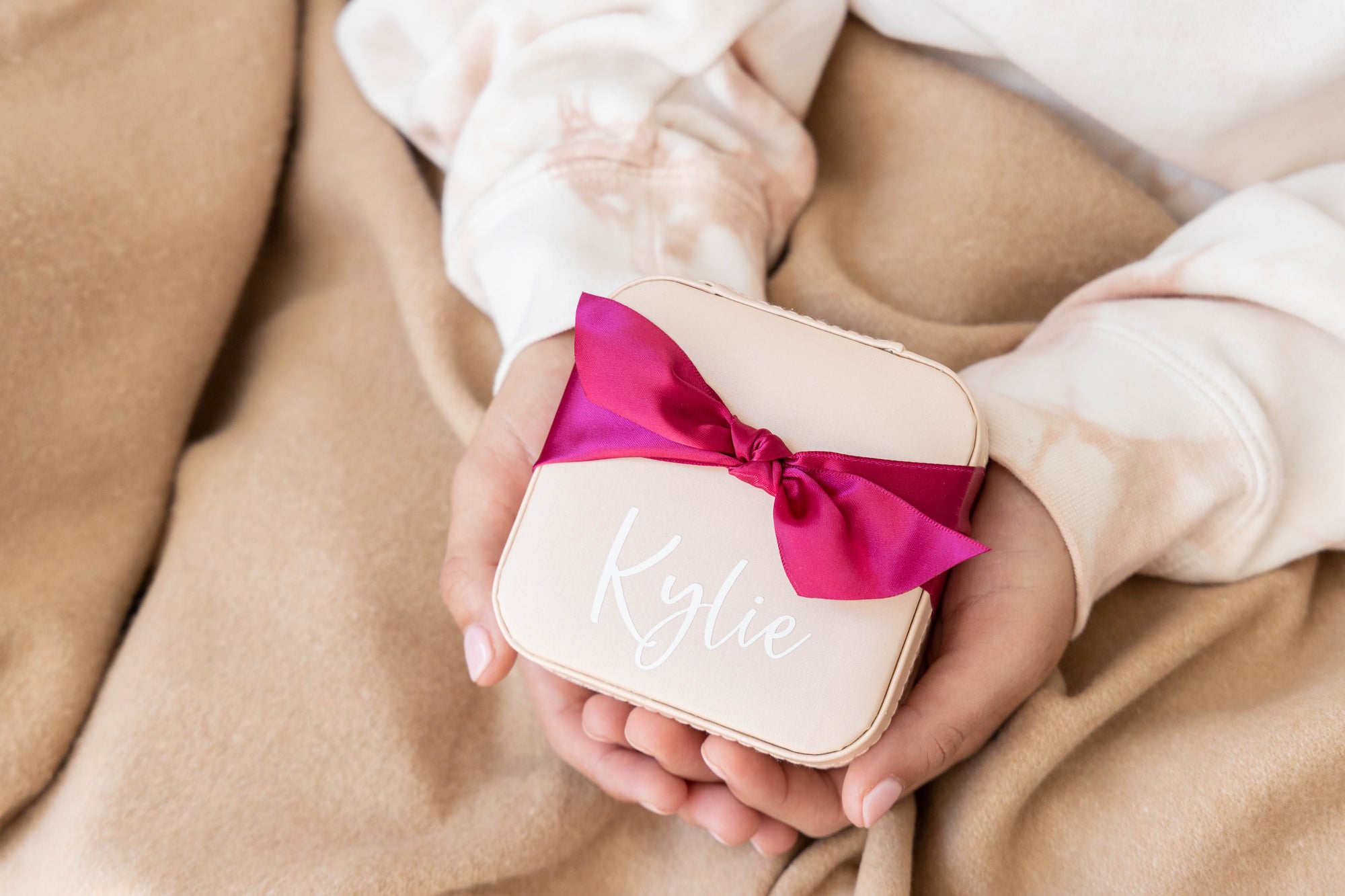 PERSONALIZED BRIDESMAID GIFTS