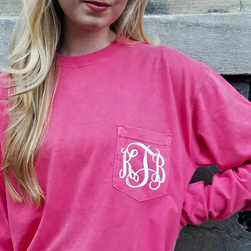 monogram comfort colors graphic t-shirt 